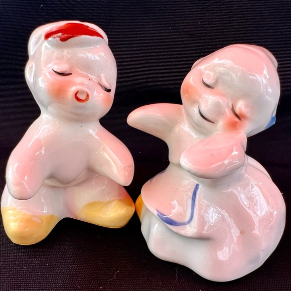 Vtg Van Tellingen Hugger Dutch Boy Girl Lovers Salt & Pepper Shakers OG Cork - Picture 9 of 10